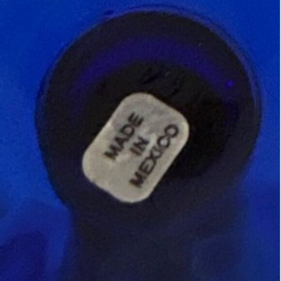 Blue Glass Goblet Wine Glass From Mexico Handcrafted Elegant Design 7.5" Tall - Picture 5 of 8